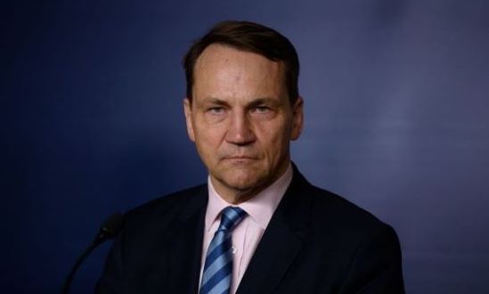 Υπουργός Εξωτερικών Πολωνίας: «Πρέπει να προετοιμαστούμε για τον Γ’ Παγκόσμιο Πόλεμο»