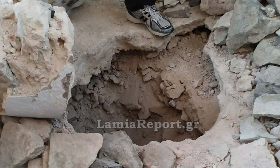 Φθιώτιδα: Επίδοξοι… χρυσοθήρες γκρέμισαν την Αγία Τράπεζα ψάχνοντας για λίρες