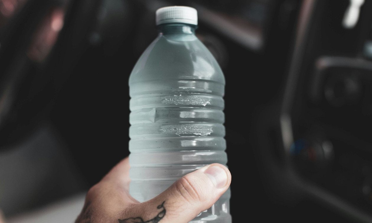 ΗΠΑ: Πάνω από 650.000 πλαστικά μπουκάλια νερού ανακαλούνται λόγω ανθυγιεινών συσκευασιών