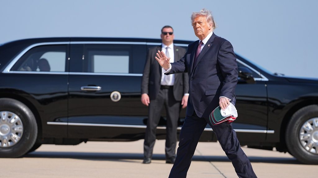 Τραμπ: «Κόκκινη γραμμή» ο εμπλουτισμός ουρανίου – Ανοιχτό το ενδεχόμενο στρατιωτικής επέμβασης