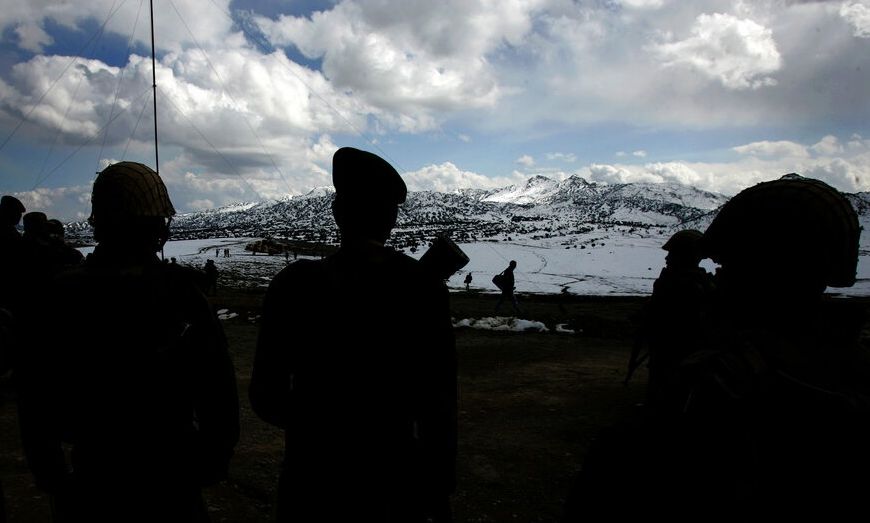 ΗΠΑ: Στηρίζουν το «δικαίωμα» του Πακιστάν να αμύνεται έναντι των Ταλιμπάν