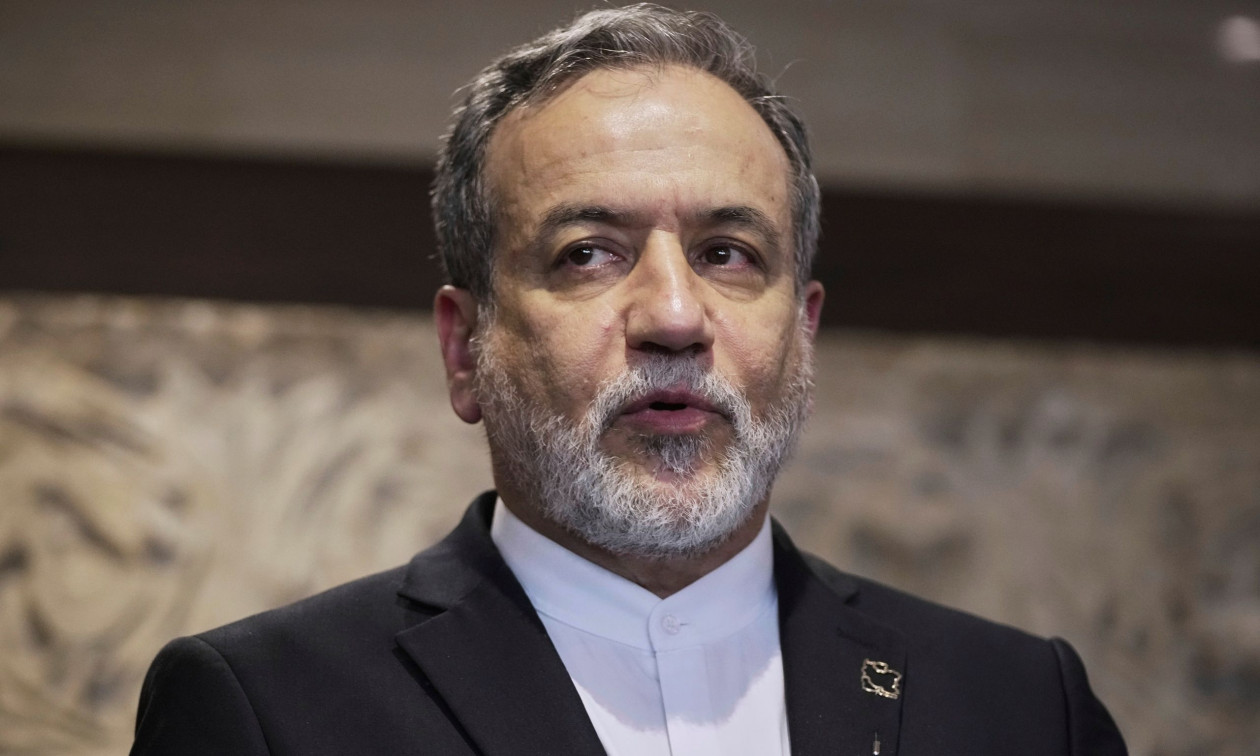 Υπουργός Εξωτερικών Ιράν: Ο Χαμενεΐ είναι «ακόμη ζωντανός από όσο γνωρίζω»