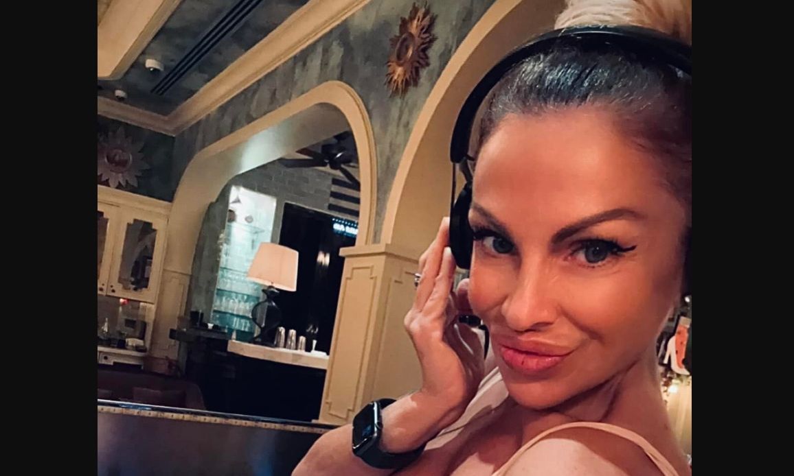 Ελληνίδα από το Ντουμπάι στο Newsbomb: «Ζούμε τρομακτικές καταστάσεις – Δεν υπάρχουν καταφύγια»