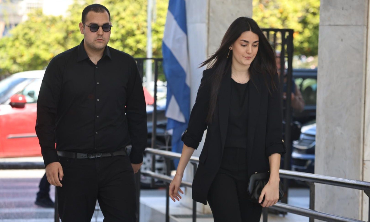 Ένας χρόνος από τον θάνατο του Αλέξη Κούγια: Στο Α’ Νεκροταφείο Αθηνών τα παιδιά του