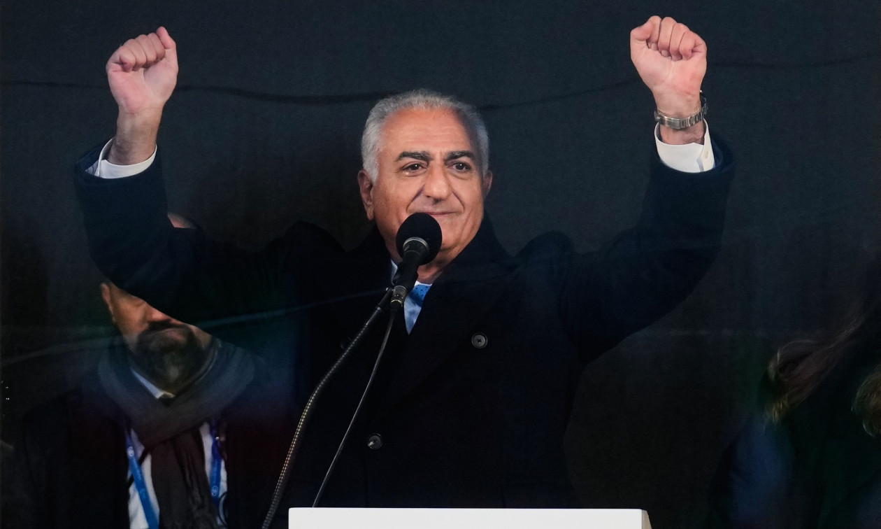 Ρεζά Παχλαβί: «Το καθεστώς μπορεί να πέσει – Ώρα για δημοκρατική μετάβαση»