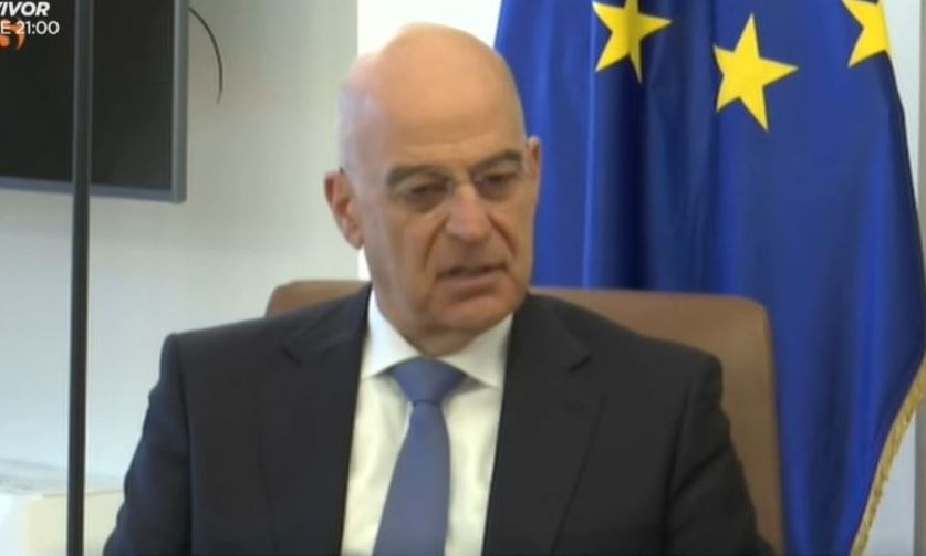 Δένδιας στην Κύπρο: Είμαστε συνολικά, απολύτως, στη διάθεσή σας