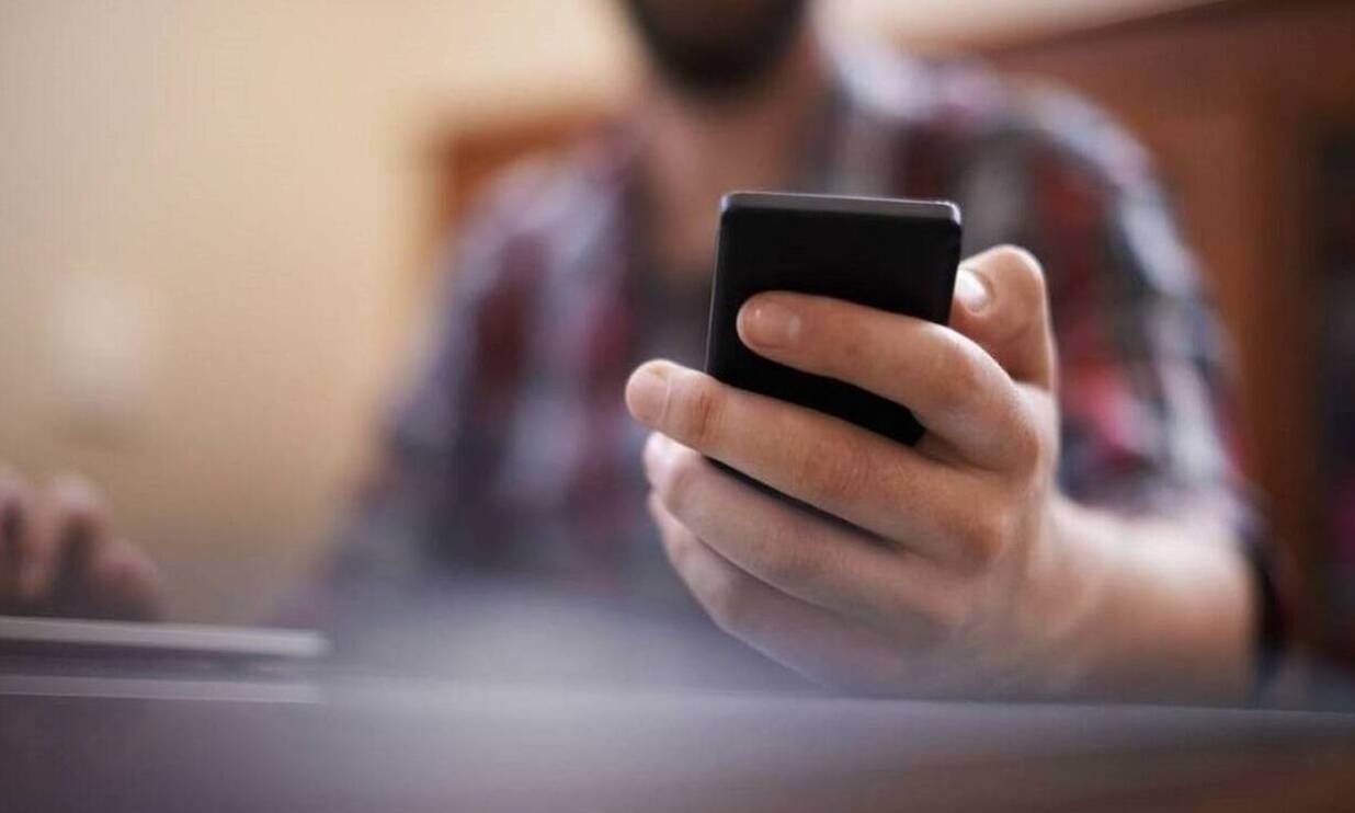 Ηράκλειο: Προσποιούνταν υπαλλήλους εταιρείας ηλεκτρισμού και άρπαξαν κοσμήματα 15.000 ευρώ