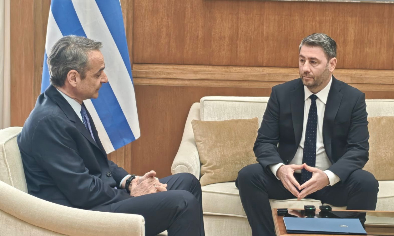 Συνάντηση Μητσοτάκη – Ανδρουλάκη στη Βουλή για τις εξελίξεις με το Ιράν