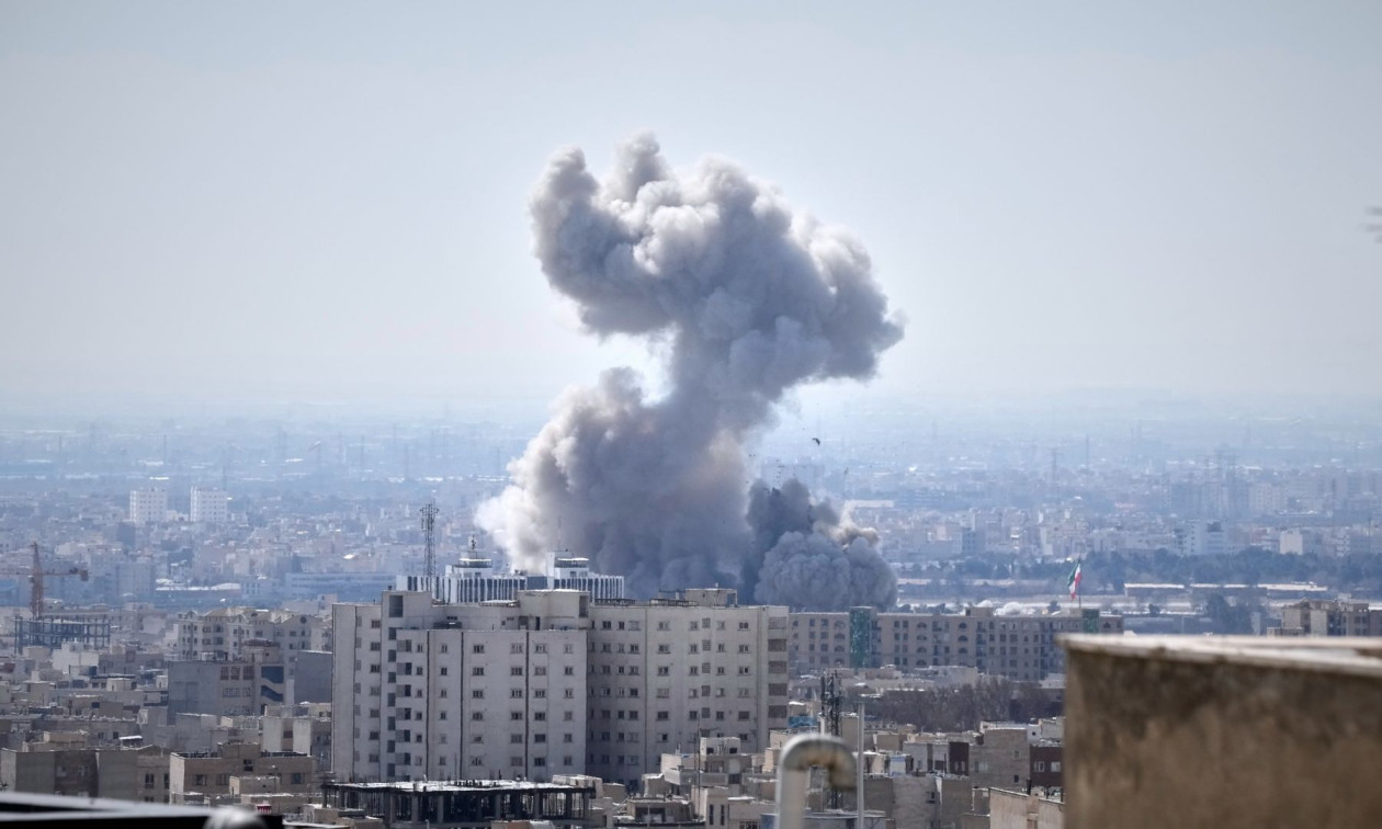 Ιρανικός πύραυλος χτύπησε το κεντρικό Ισραήλ – Πέντε τραυματίες