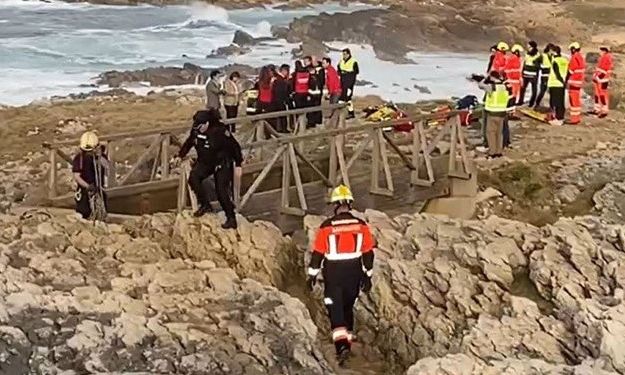 Ισπανία: Κατέρρευσε ξύλινη γέφυρα στο Σανταντέρ – Τουλάχιστον τέσσερις νεκροί