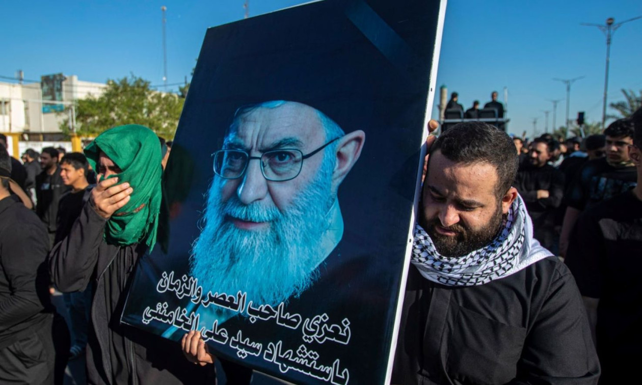 Ιράν: Ξεκινά σήμερα η τριήμερη δημόσια κηδεία του Χαμενεΐ – Πού θα ταφεί ο ανώτατος ηγέτης του Ιράν