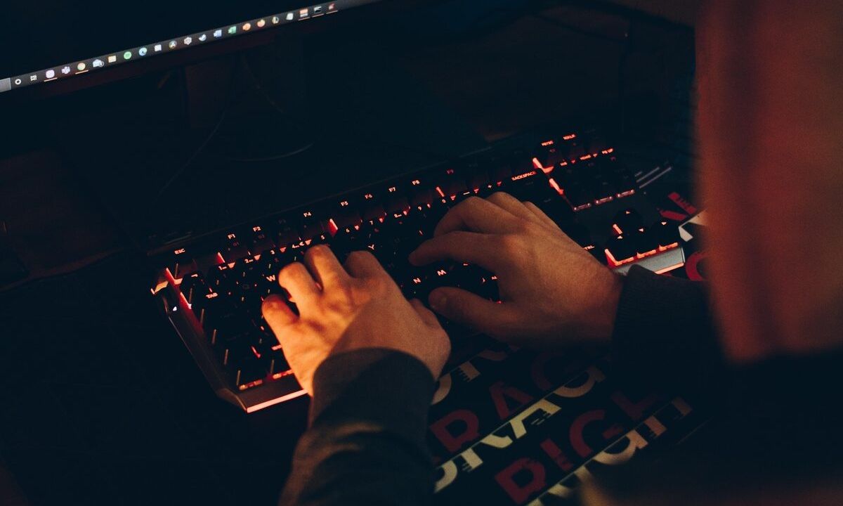 Λάρισα: Καταδικάστηκε αλλά αφέθηκε ελεύθερος 42χρονος για την κατοχή υλικού παιδικής πορνογραφίας