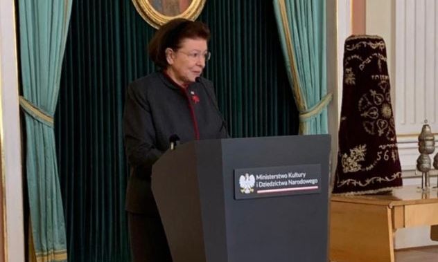 Η Λίνα Μενδώνη για τον επαναπατρισμό των 91 ελληνικών εβραϊκών κειμηλίων από την Πολωνία