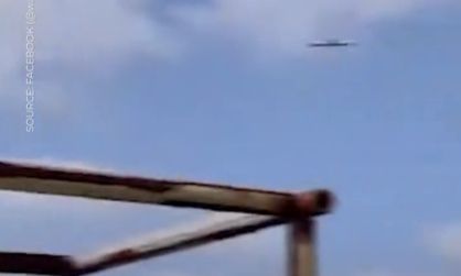 Μέση Ανατολή: Η στιγμή που πύραυλοι Tomahawks πετούν πάνω από εμπορικό πλοίο – Βίντεο