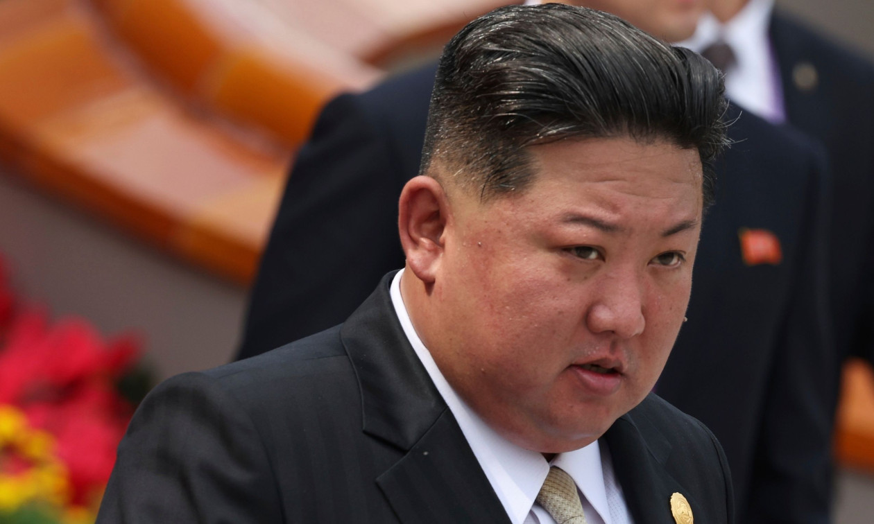 Βόρεια Κορέα: Ο Κιμ Γιονγκ Ουν παρακολούθησε την εκτόξευση πυραύλων κρουζ από αντιτορπιλικό πλοίο