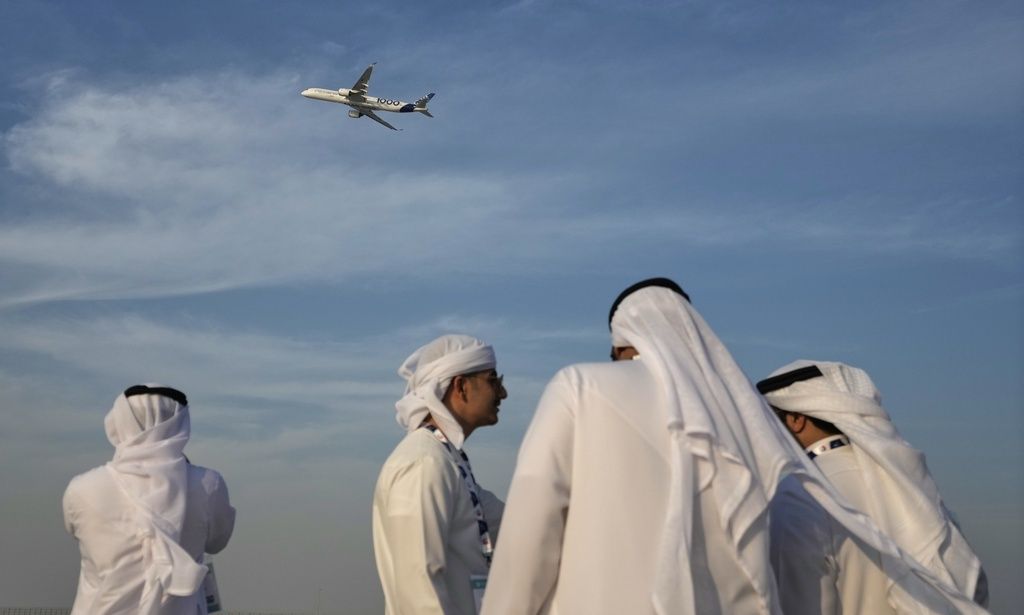 Wall Street Journal: Τα ΗΑΕ εξετάζουν το πάγωμα των ιρανικών περιουσιακών στοιχείων