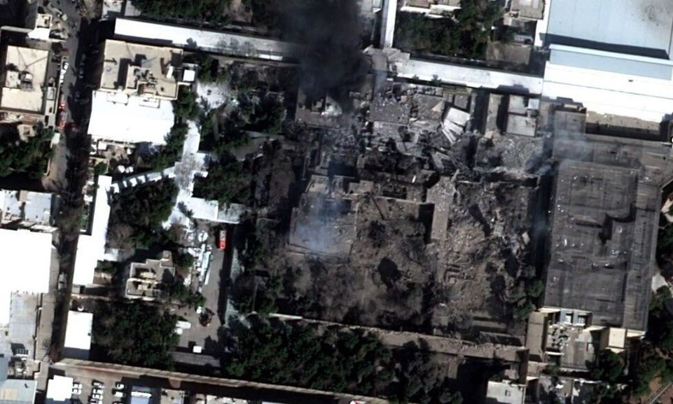 Ισραήλ: 50 μαχητικά αεροσκάφη με 100 βόμβες «ισοπέδωσαν» το υπόγειο καταφύγιο του Χαμενεΐ