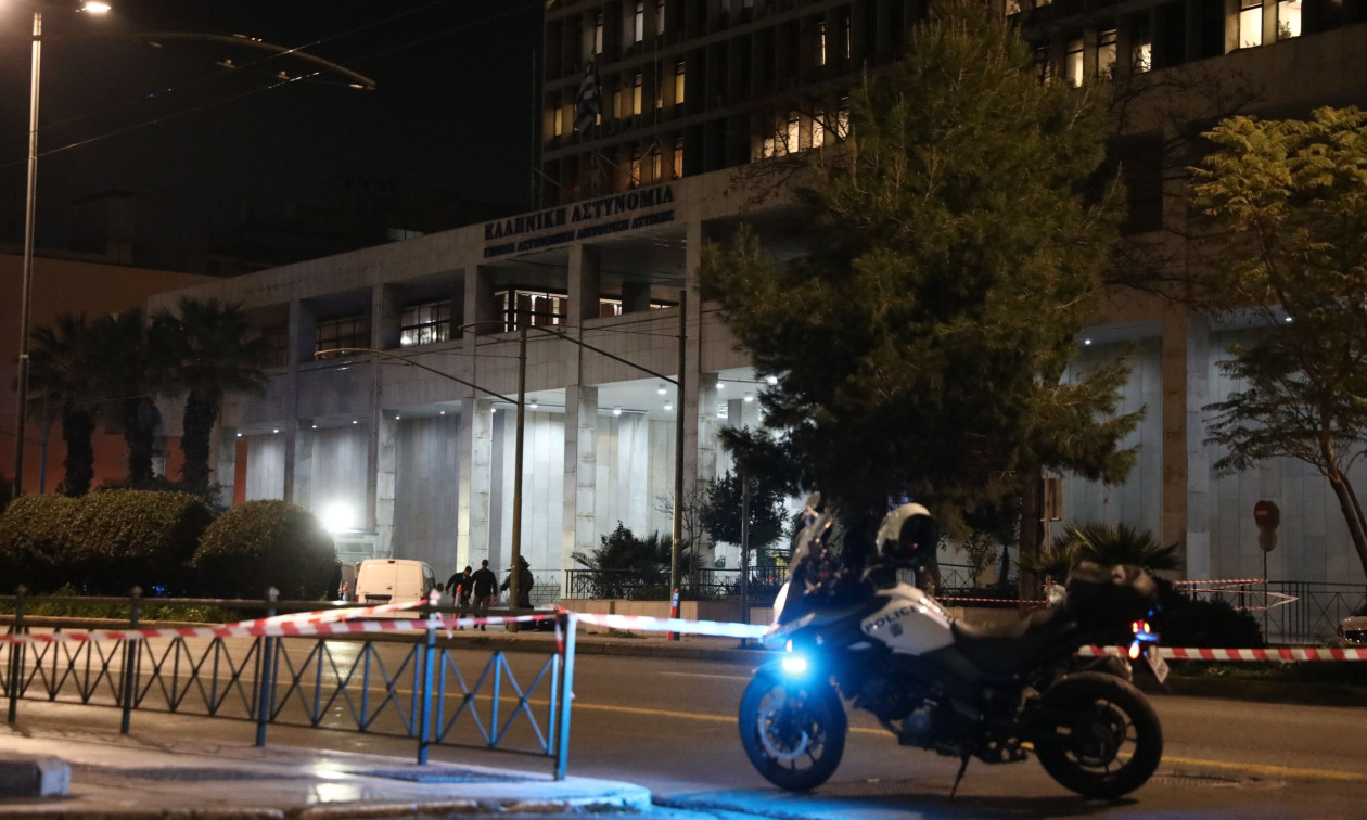 ΓΑΔΑ: Σουδανός με ποινικό παρελθόν ο άνδρας που απειλούσε με χειροβομβίδα να ανατιναχθεί