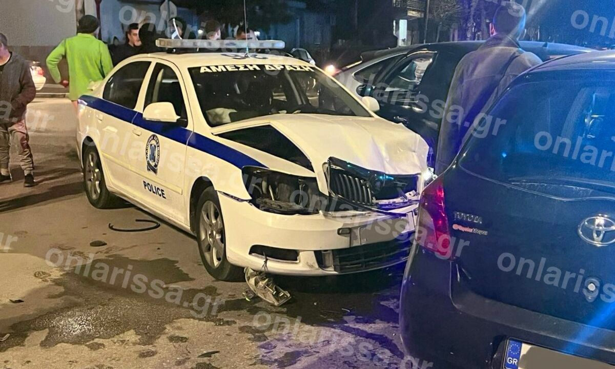 Σοβαρό τροχαίο στη Λάρισα με 3 τραυματίες: Καραμπόλα 4 οχημάτων, ενεπλάκη και περιπολικό