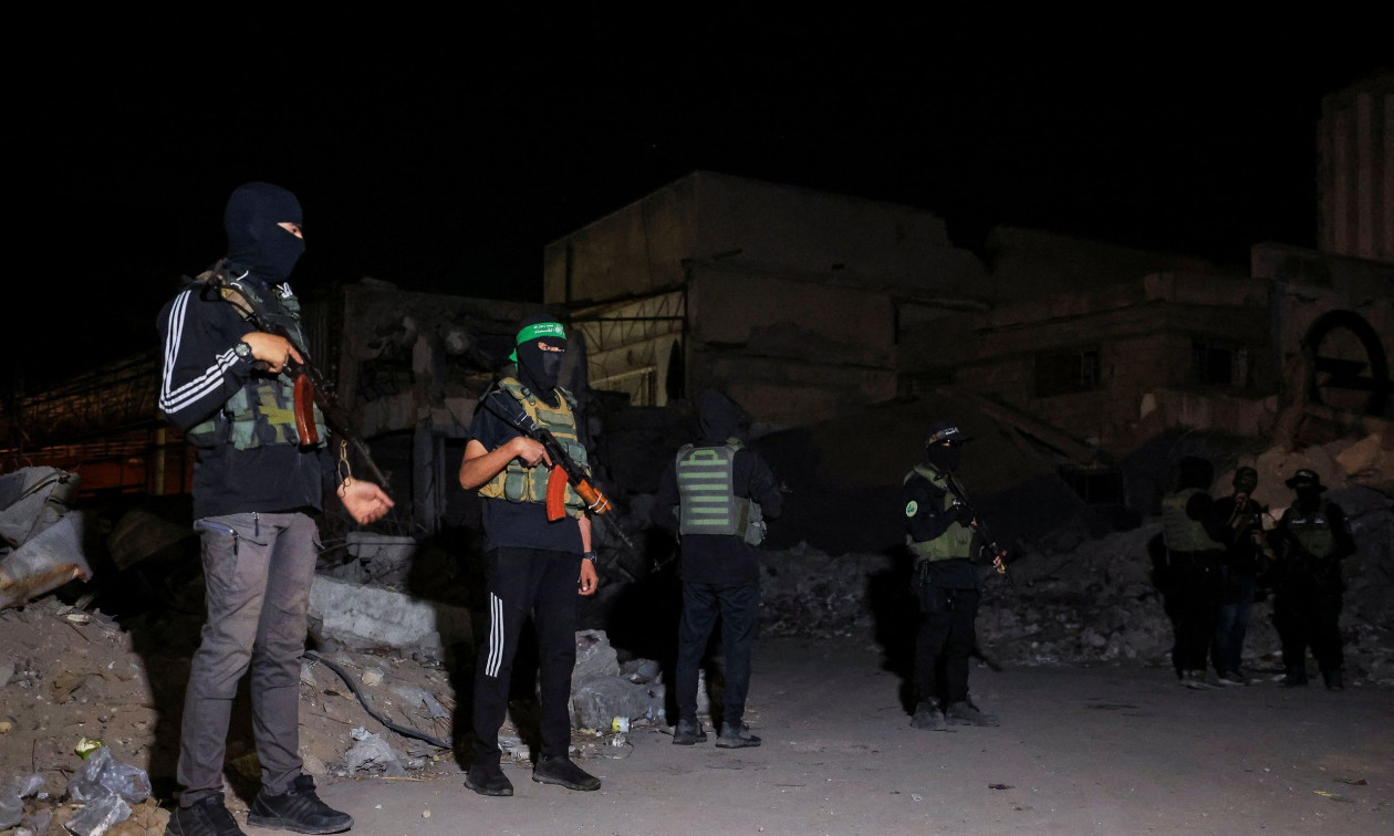 Ιράν: Ανοικτή προειδοποίηση των Φρουρών της Επανάστασης στον Τραμπ για τα στενά του Ορμούζ