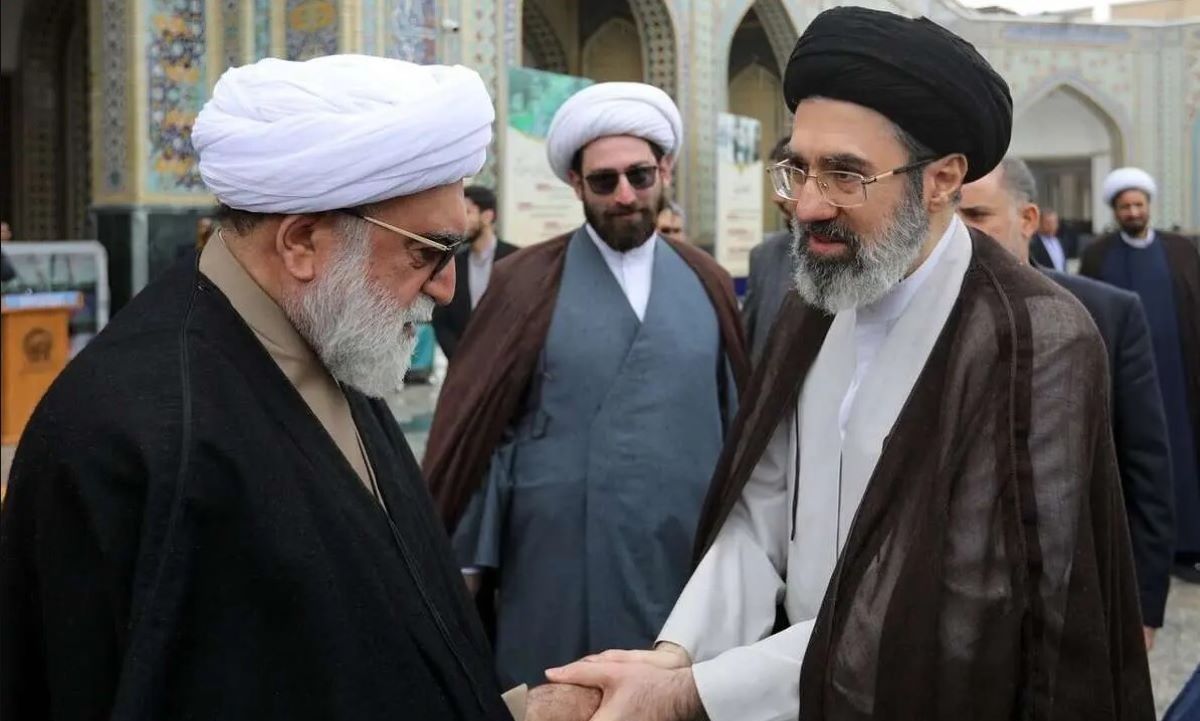 Νέος ηγέτης του Ιράν ο Μοτζταμπά Χαμενεΐ -Μεταρρυθμιστής ή σκληροπυρηνικός μουλάς;