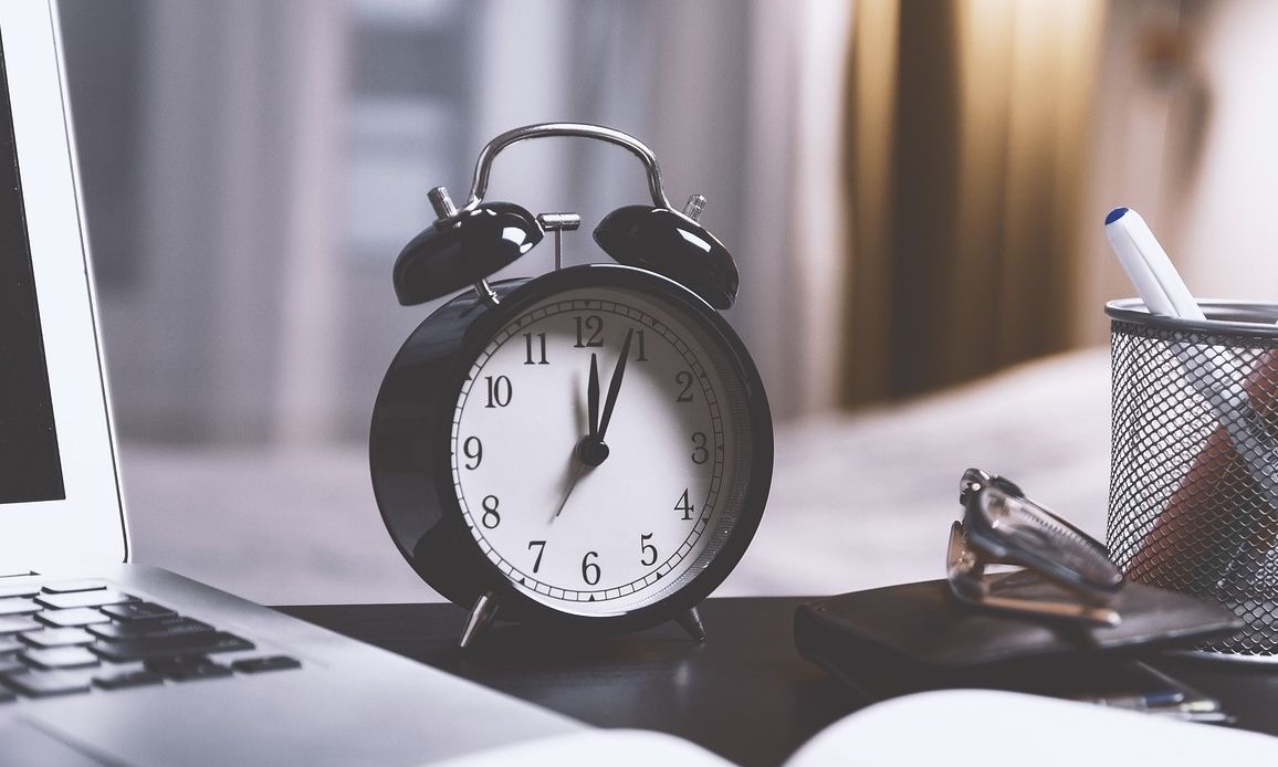 Αλλαγή ώρας 2026: Πότε θα γυρίσουμε τα ρολόγια μας μία ώρα μπροστά