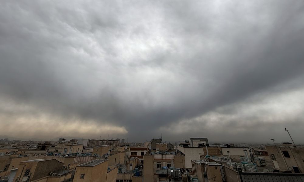 Iράν: Συναγερμός για το περιβαλλοντικό αποτύπωμα των επιθέσεων σε πετρελαϊκές εγκαταστάσεις