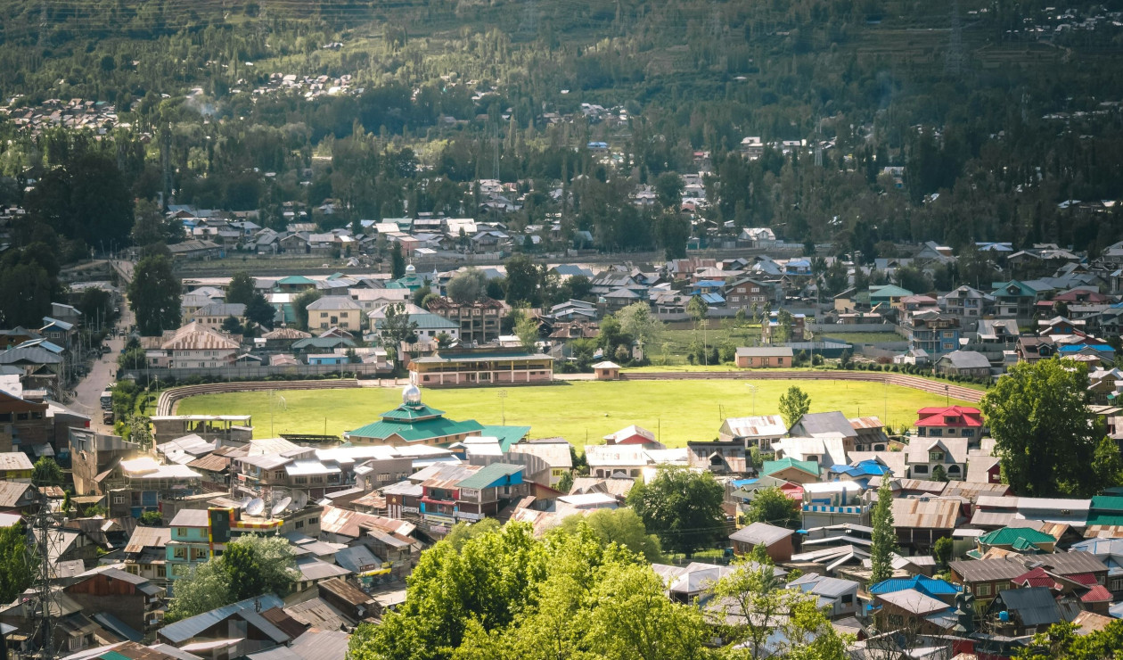 Οικονομικό Άλμα στο Κασμίρ: Τουρισμός, Υποδομές και Νέα Δυναμική