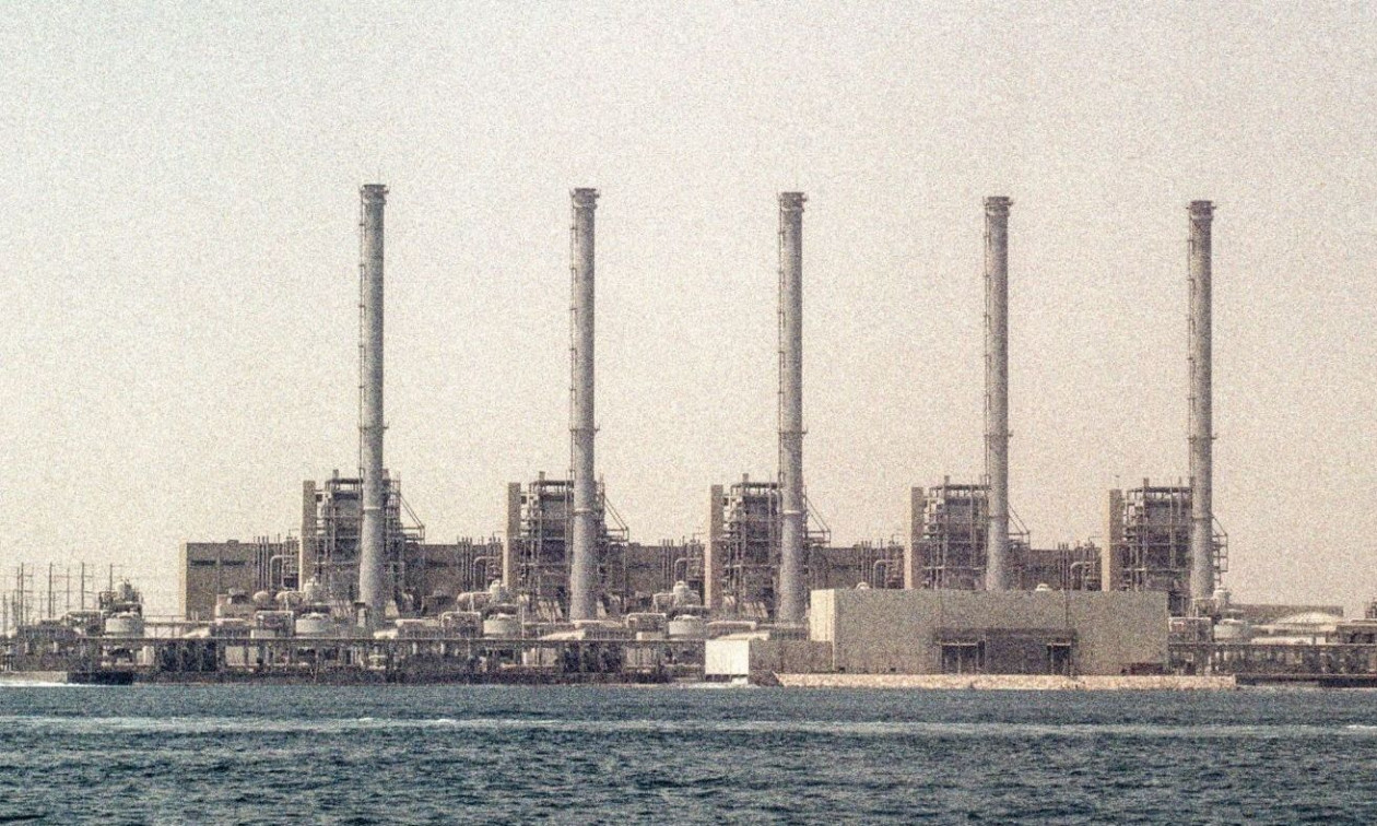 «Σοβαρή υδατική πίεση»: Γιατί τα εργοστάσια αφαλάτωσης είναι η μεγαλύτερη αδυναμία του Κόλπου