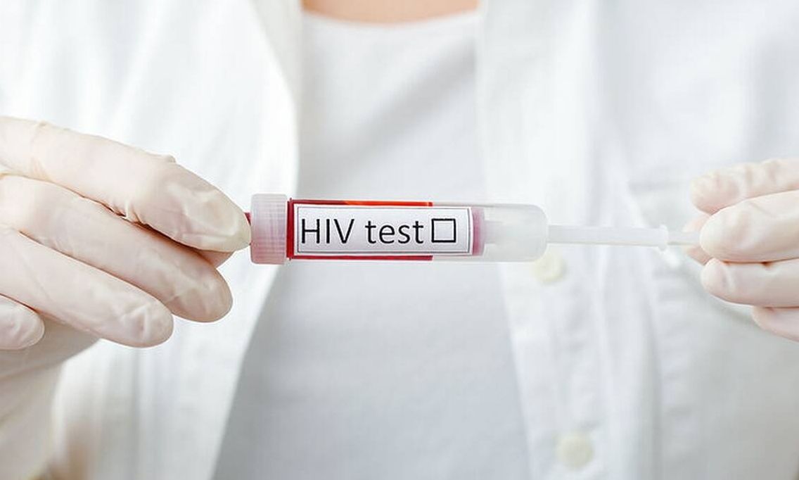 Ιταλία: Μετέδωσαν τον ιό HIV στην κόρη τους και δεν της επέτρεψαν να δει παιδίατρο μέχρι τα 6 χρόνια