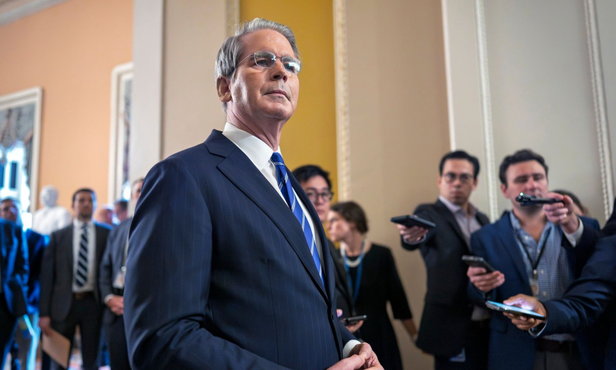 Υπ. Οικονομικών ΗΠΑ: Το Πολεμικό Ναυτικό θα συνοδεύει πλοία στα Στενά του Ορμούζ