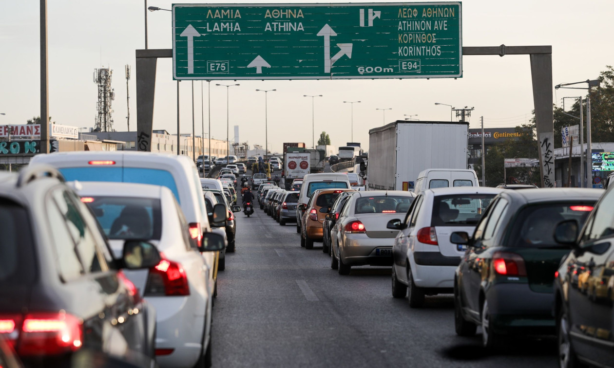 Κίνηση τώρα: Στο «κόκκινο» ο Κηφισός – Πού αλλού εντοπίζονται προβλήματα