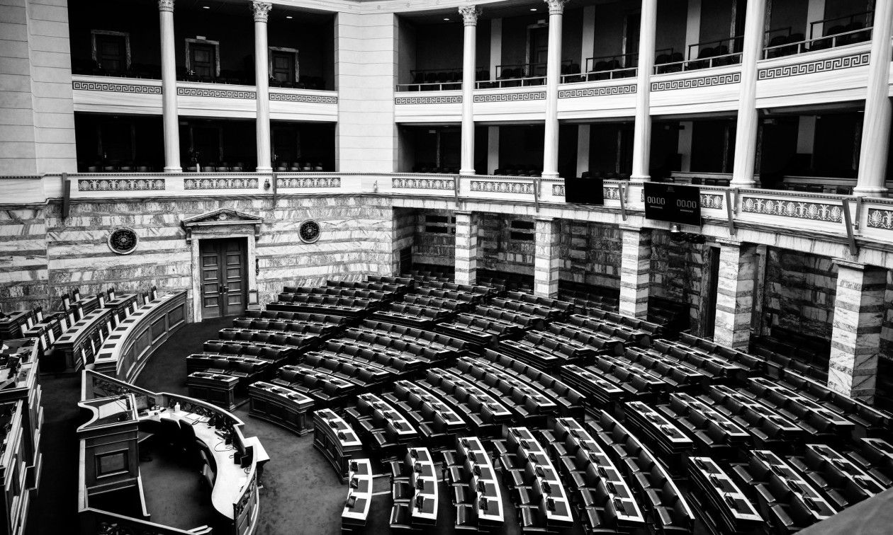 Ποιοι παρέδωσαν τις βουλευτικές τους έδρες πριν από τον Οδυσσέα Κωνσταντινόπουλο