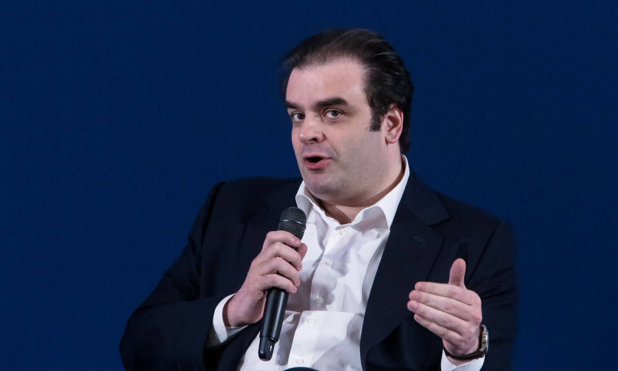 Πιερρακάκης: «Η οικονομία διαρκώς βελτιώνει τις επιδόσεις της»