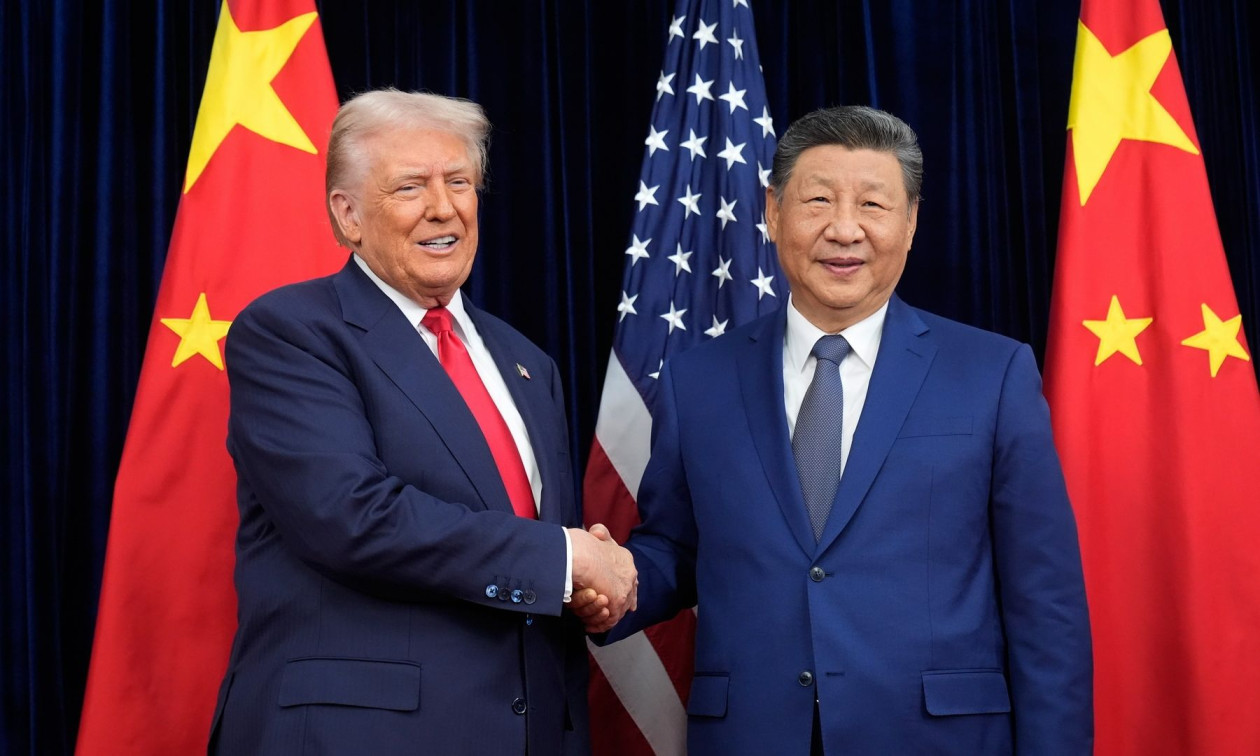 Τραμπ πιέζει την Κίνα για τα Στενά του Ορμούζ – Απειλεί με αναβολή της επίσκεψής του