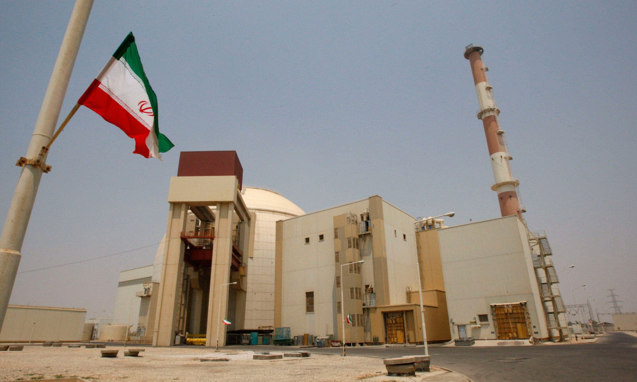 IAEA: Βλήμα έπληξε το πυρηνικό συγκρότημα του Μπουσέρ στο Ιράν