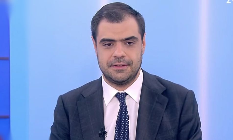 Μαρινάκης: «Είτε με μόνιμα, είτε με έκτακτα μέτρα η κυβέρνηση θα στηρίξει τους πολίτες»