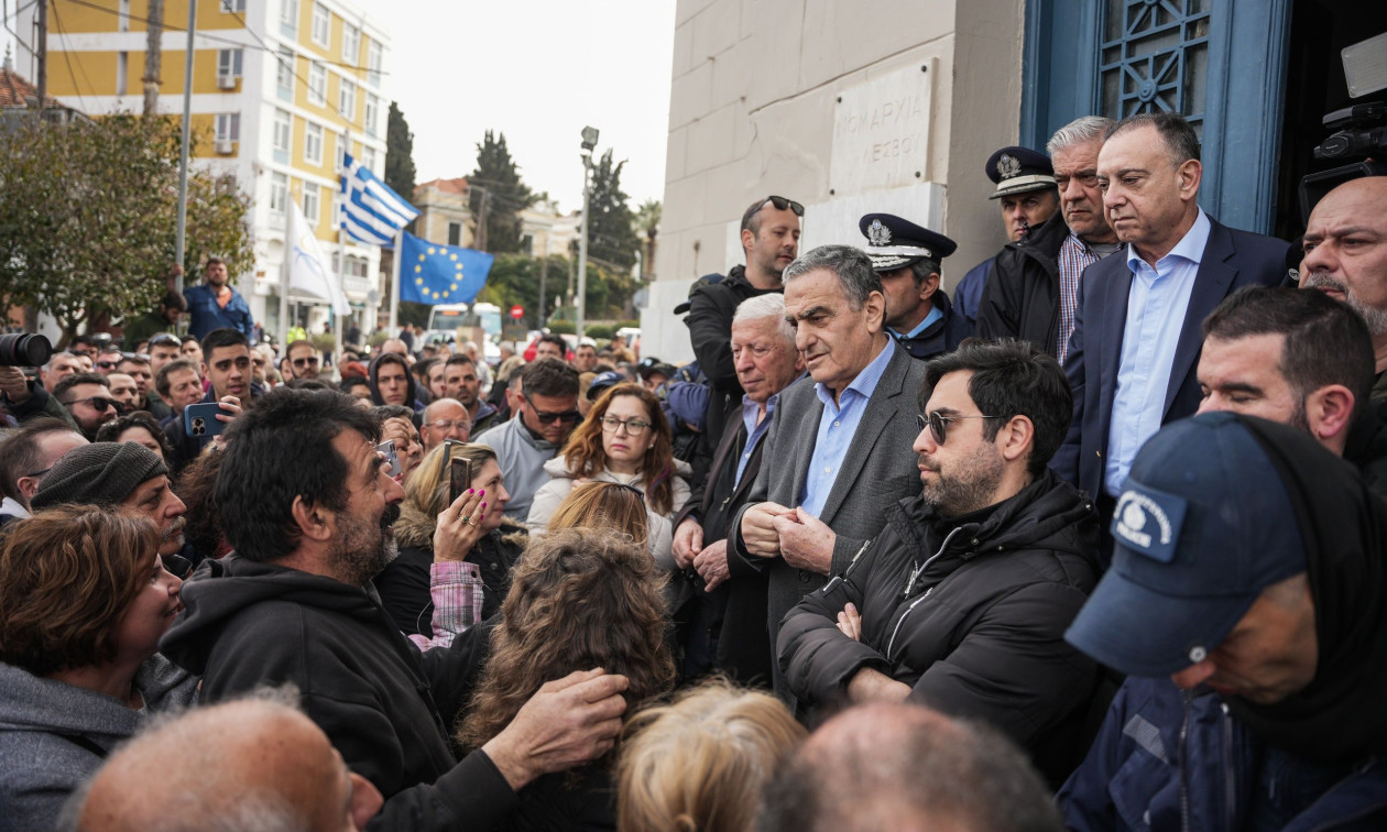 Ένταση στη Μυτιλήνη: Κτηνοτρόφοι αποδοκίμασαν τον Χρήστο Κέλλα για τα μέτρα του αφθώδους πυρετού