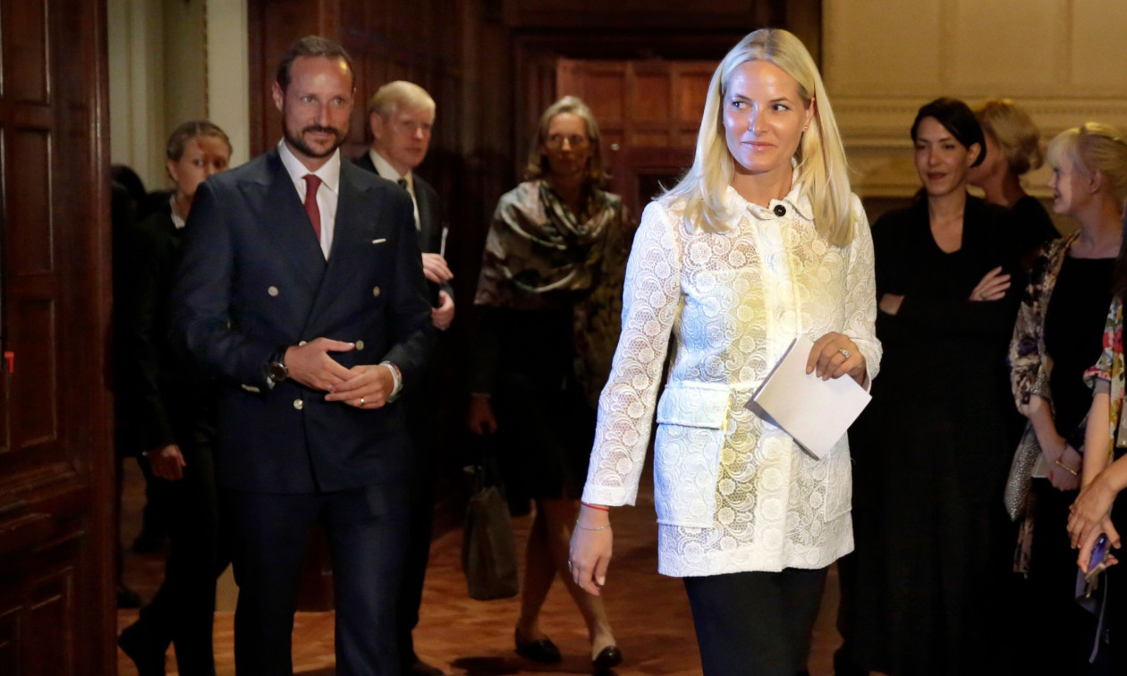 Πριγκίπισσα Μέτε Μάριτ για Έπσταϊν: «Χειραγωγήθηκα και εξαπατήθηκα»