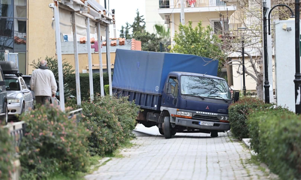 Τσαγκαράκης: Η ανακοίνωση της εταιρίας του γκαλερίστα – «Παραδώσαμε το Ευαγγέλιο στις αρχές»