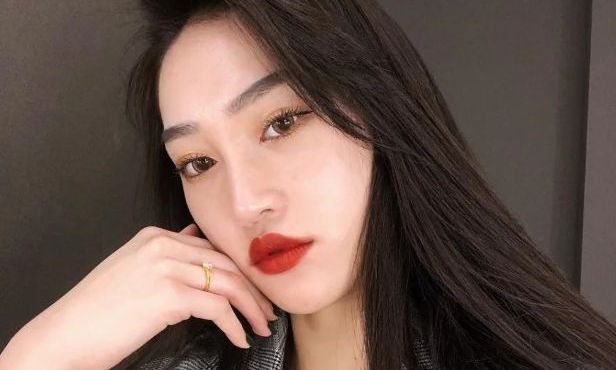 Νεκρή 29χρονη influencer από καρκίνο – Νόμιζε πως είχε μυϊκό τραυματισμό