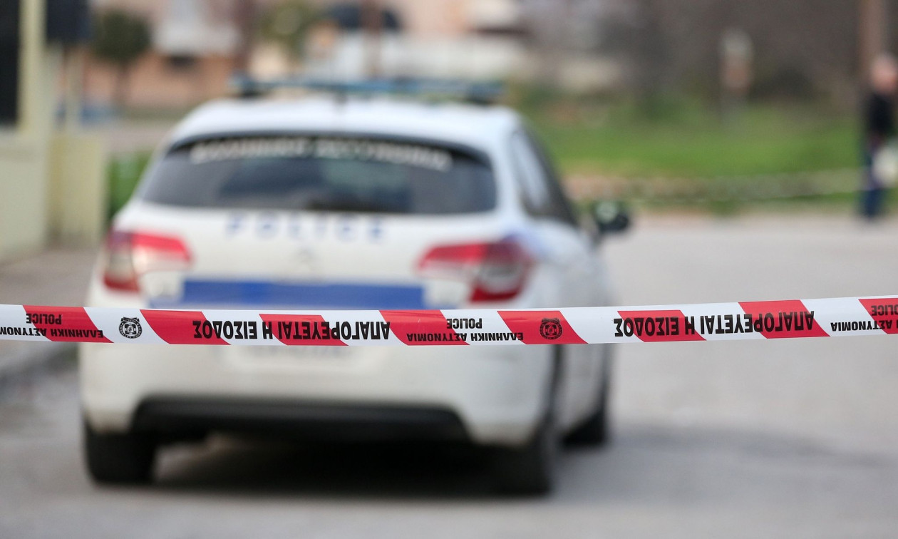 Συναγερμός στην Πεύκη: Εντοπίστηκε οβίδα σε οικοδομή