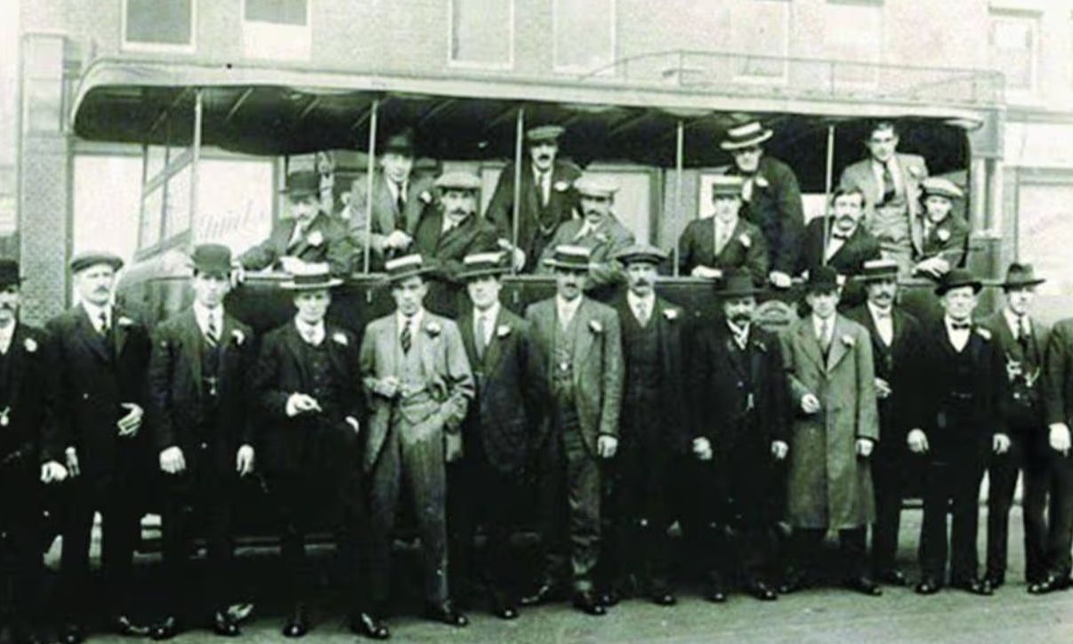 Peaky Blinders: Σφαγές, βία και τρόμος – Η πραγματική ιστορία πίσω από τον μύθο της σειράς