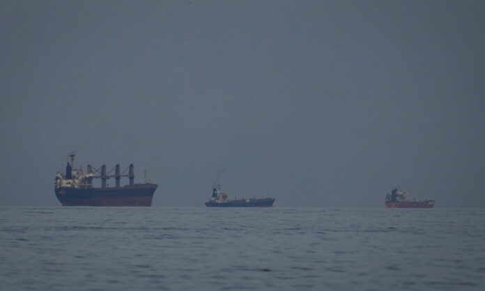 1724786-ae4359bb-strait-of-hormuz1.jpg