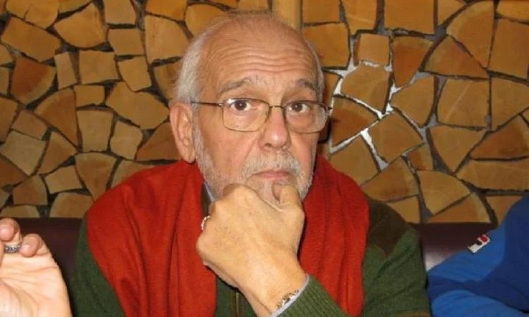 Πέθανε ο δημοσιογράφος Θάνος Οικονομόπουλος