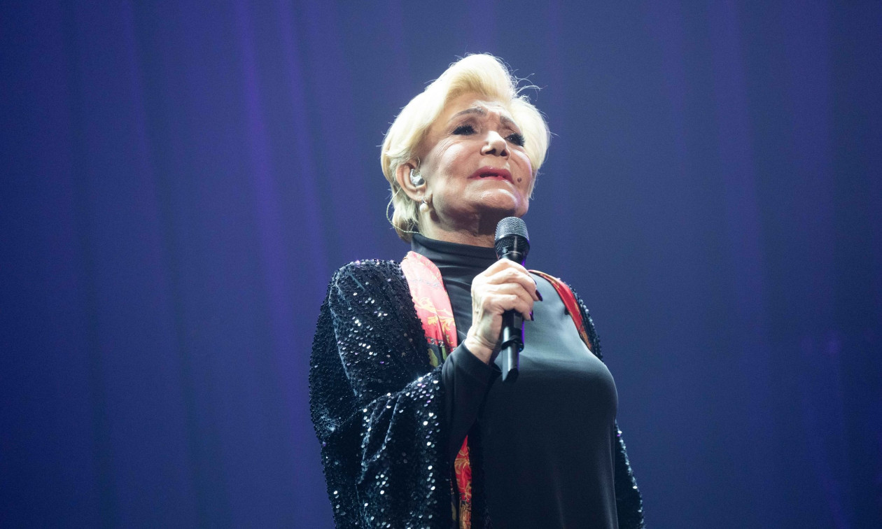 Μαρινέλλα: «Αντίο δασκάλα μας» – Από τη Μούσχουρη και τον Ρέμο έως τους Νταλάρα, Κότσιρα και Βίσση