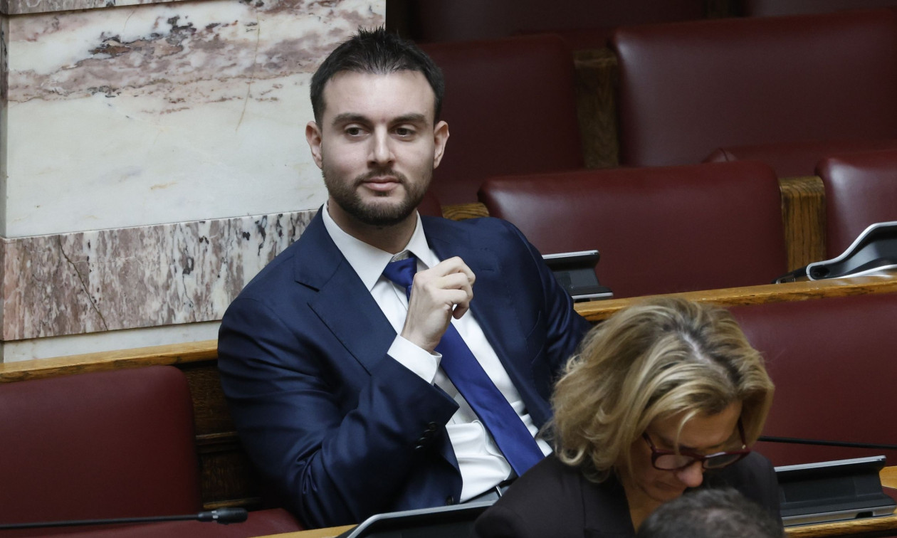 Ένοχος ο Κωνσταντίνος Φλώρος για το περιστατικό βιαιοπραγίας στη Βουλή τον Απρίλιο του 2024