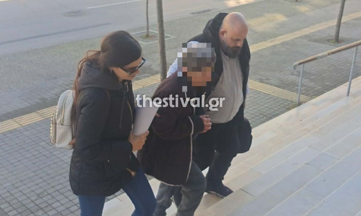Θεσσαλονίκη: Αναβλήθηκε για αύριο η δίκη της 77χρονης που συνελήφθη μετά τον θάνατο του συζύγου της
