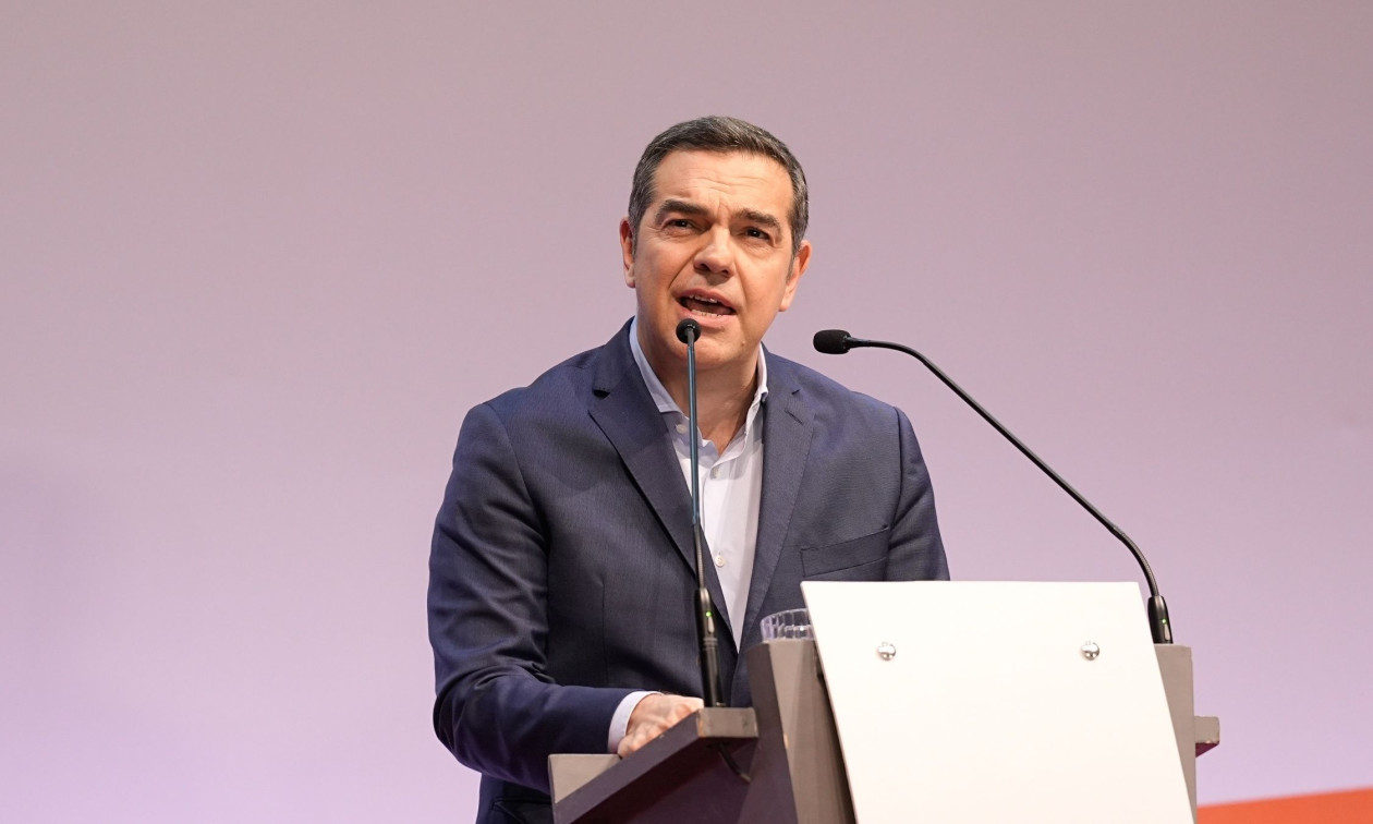 Kόμμα Τσίπρα: Η επανεμφάνιση Βασιλειάδη και η ξαφνική απόσταση από την Κουμουνδούρου