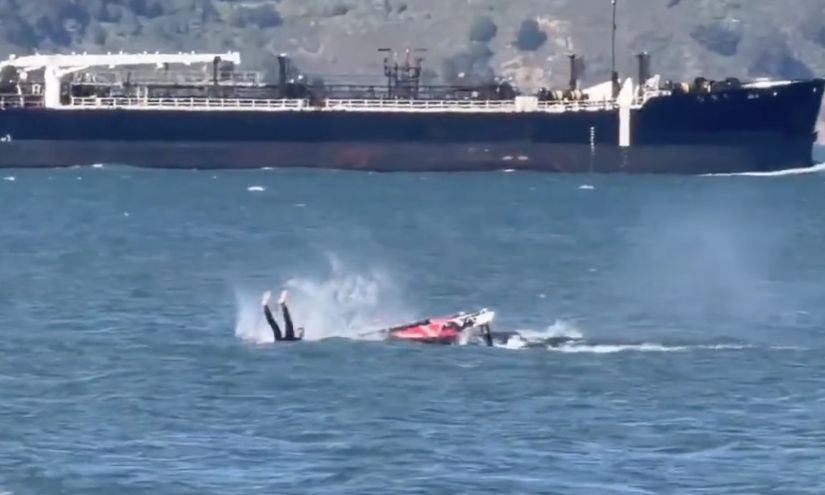 Σαν Φράνσισκο: Windsurfer συγκρούστηκε με φάλαινα – Δείτε το συγκλονιστικό βίντεο